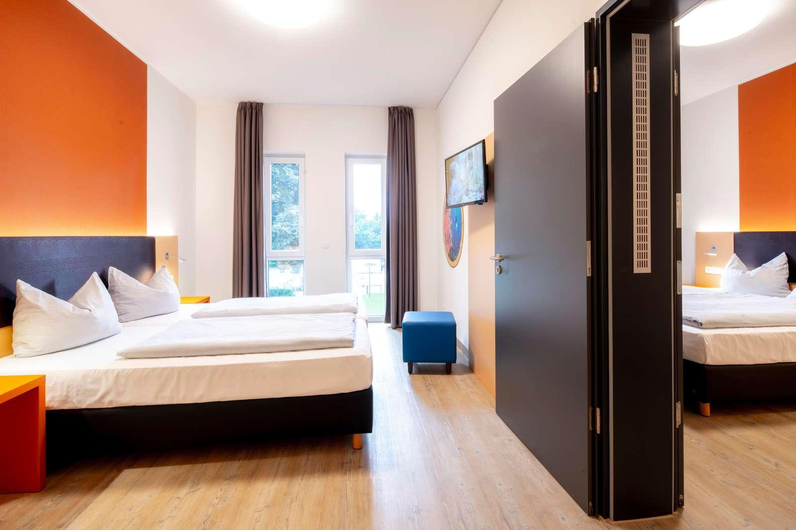 Friendly Cityhotel Oktopus Siegburg Exterior photo