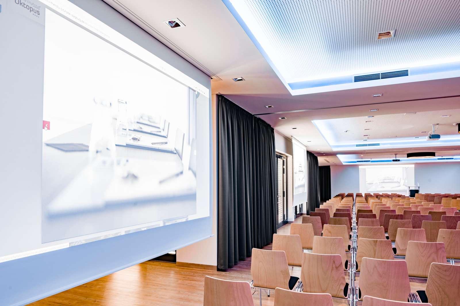 Friendly Cityhotel Oktopus Siegburg Exterior photo