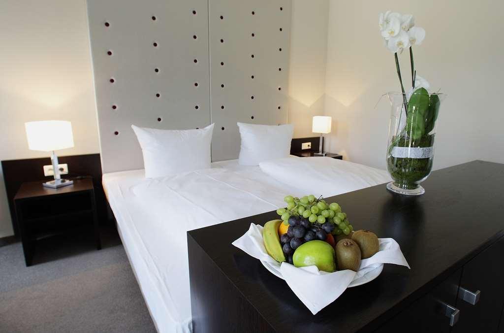Friendly Cityhotel Oktopus Siegburg Room photo