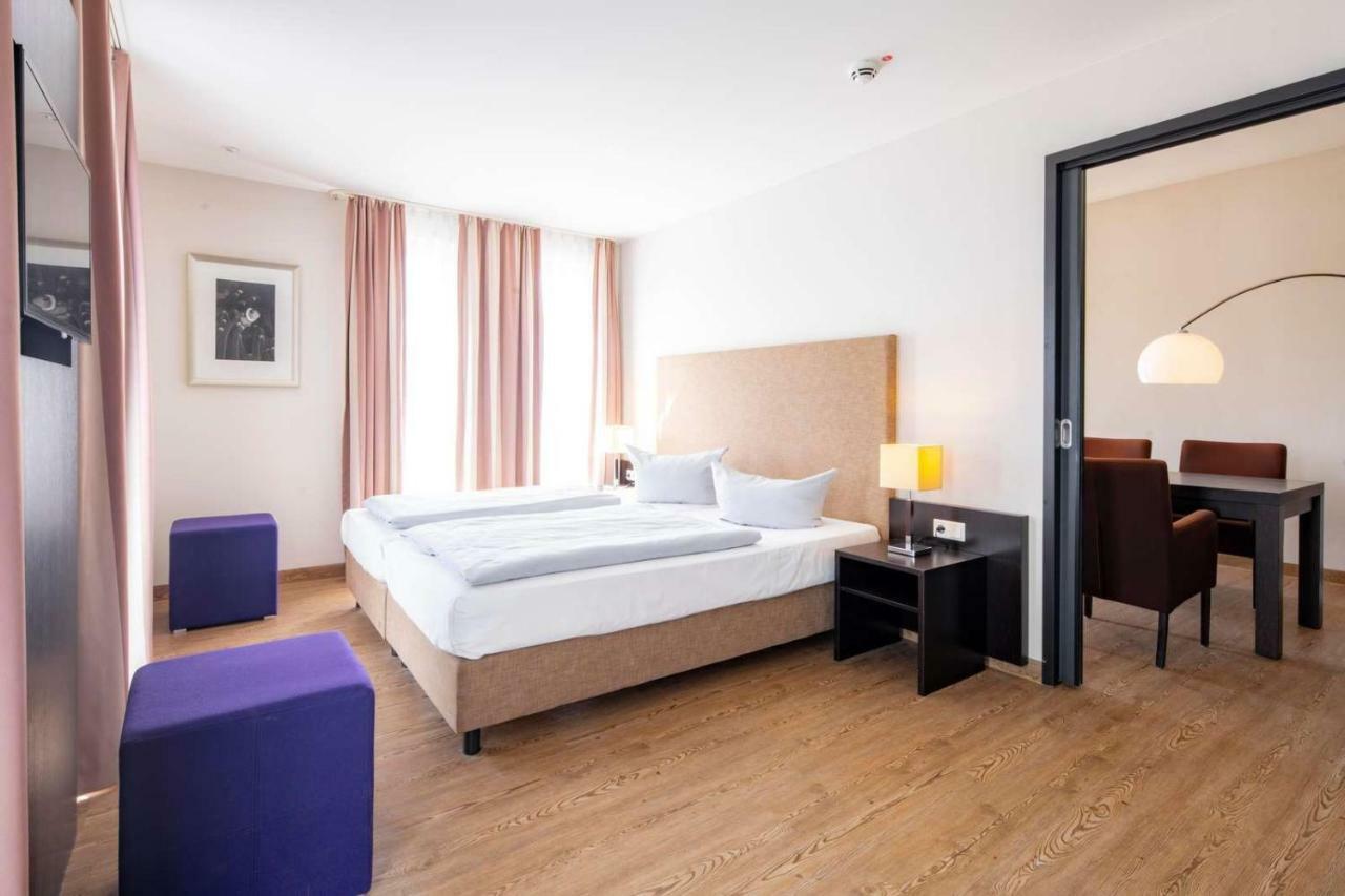 Friendly Cityhotel Oktopus Siegburg Exterior photo