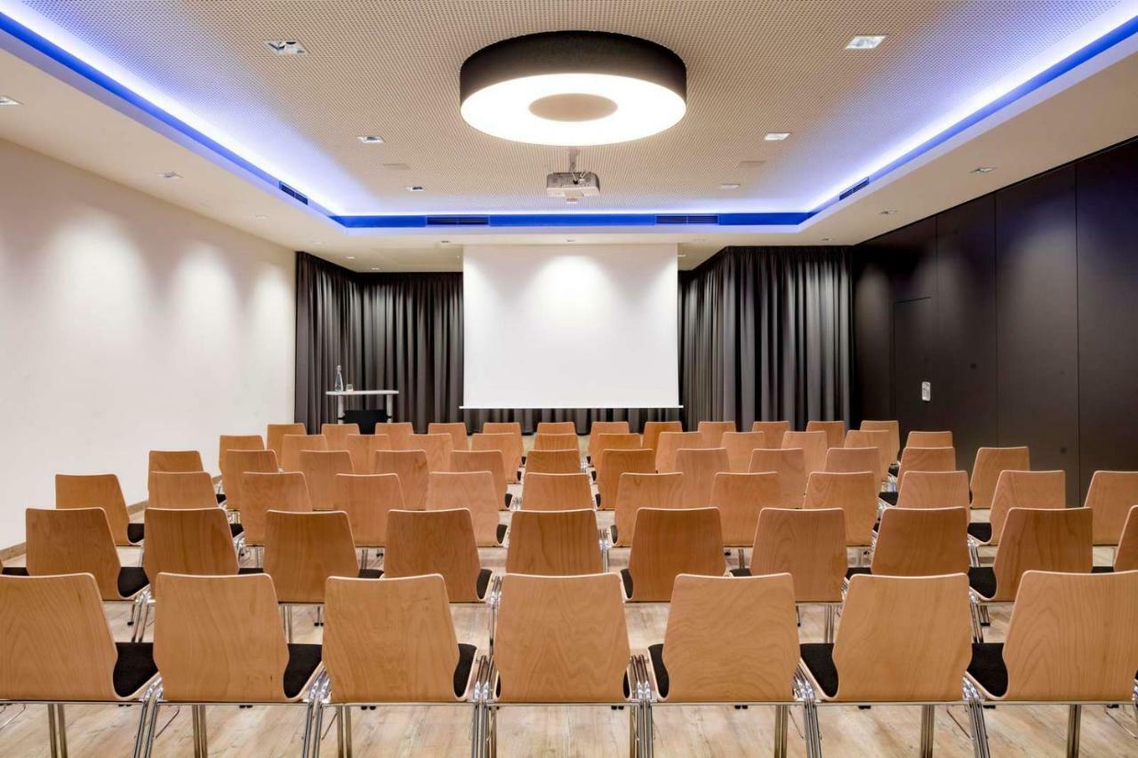 Friendly Cityhotel Oktopus Siegburg Exterior photo